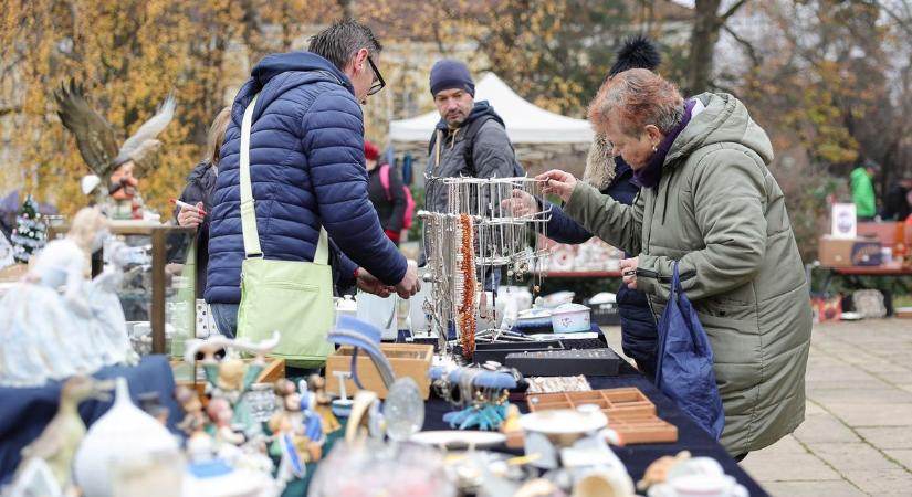 Az egri régiségvásáron azt is megtudtuk, honnan ered az egyik hangzatos kifejezés fotók, videó