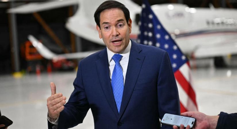 Sorsdöntő tárgyalások kezdődtek Floridában, a legszorosabb szövetésgesét elveszített Zelenszkij torkán most nyomhatják le az amerikai béketervet