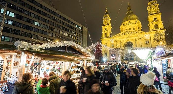 Nőket bántalmazott egy taxisállat Budapesten, keresi a rendőrség