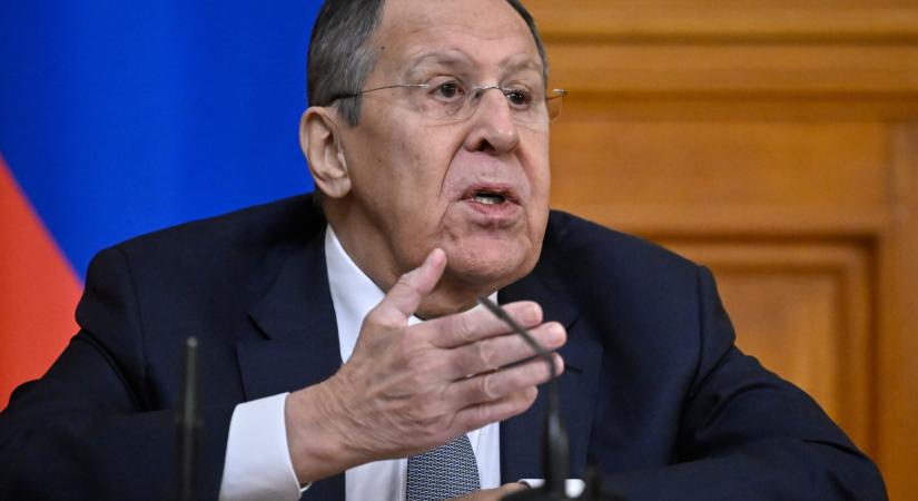 Lavrov: Európa önmagát zárta ki az ukrajnai béketárgyalásokból
