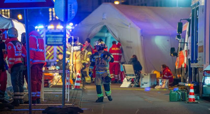 Kést rántott adventkor, tajtékozva fenyegette a karácsonyi vásár látogatóit