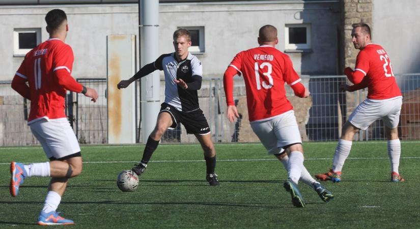 Továbbra is élen az Ócsárd, de nyomában az üldözői