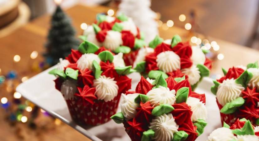 Ilyen karácsonyi süteményt ritkán látni: fantasztikus műalkotásokat készít a cukrász