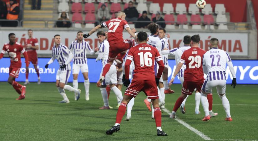 Az Újpest csapatkapitánya sem érti, mi történik velük: "Ha két méterről nem tudjuk berúgni a ziccert, akkor tényleg nem tudok mit mondani"