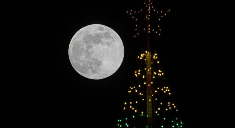 Jön az év utolsó és legnagyobb szuperholdja, ekkor csodálhatjuk majd az égen