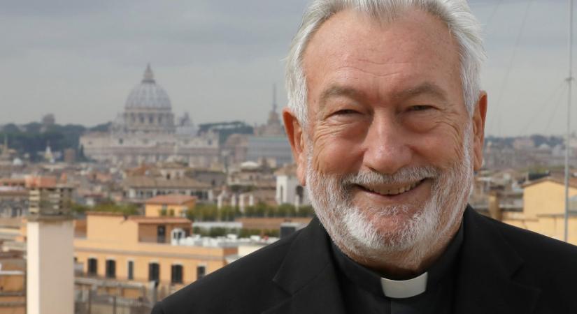 Szentmártoni Mihály atya pappá szentelése ötvenedik évfordulóját a magyarok római templomában ünnepelték meg