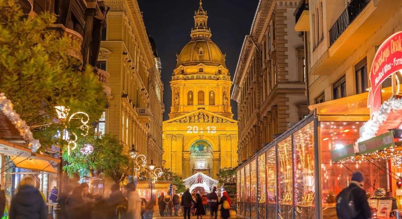 Rekord számok év végén is, nagy számban érkeznek a biztonságos magyar karácsonyi vásárokra a külföldiek