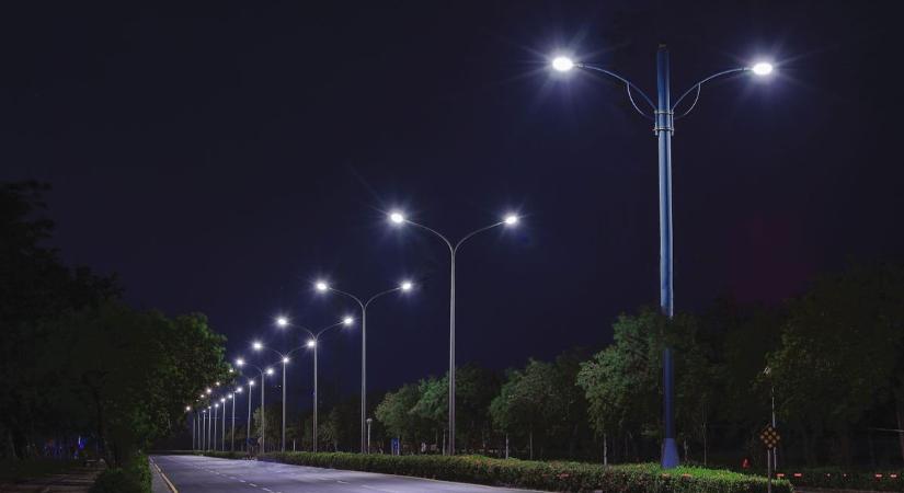 Hatezer lámpát cserélnek le Kecskeméten, teljesen megújul a közvilágítás!