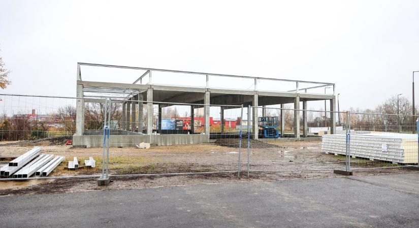 Mindenki ezt találgatta, most végre kiderült, mi épül az elkerülő úton