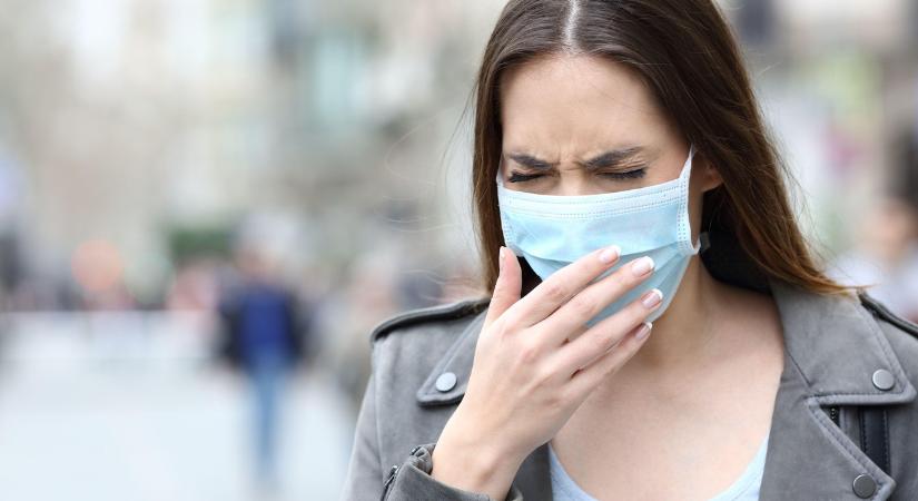 December 1-től újra kötelező a maszk egy vidéki kórházban