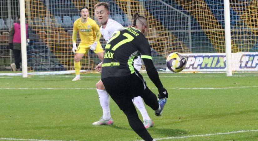 Két pontot Szentlőrincen hagyott a Tiszakécske