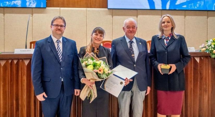 Országos elismerést kapott a zalai állatvédő állatorvos - ő lett 2025 legjobbja