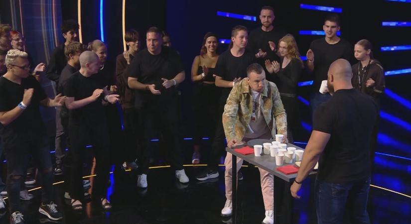 „Abba az egybe megpusztul” – Molnár Áront a közönség mentette meg egy palacsinta-párbajon