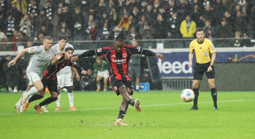 Bundesliga: a Frankfurt a 96. percben mentett pontot a Wolfsburg ellen