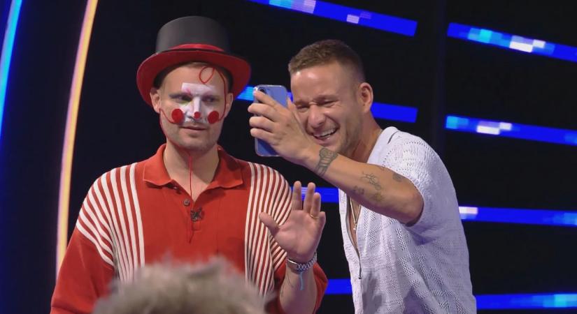 Istenes Bence lebuktatta: Puskás-Dallos Peti megszegte feleségének tett ígéretét?