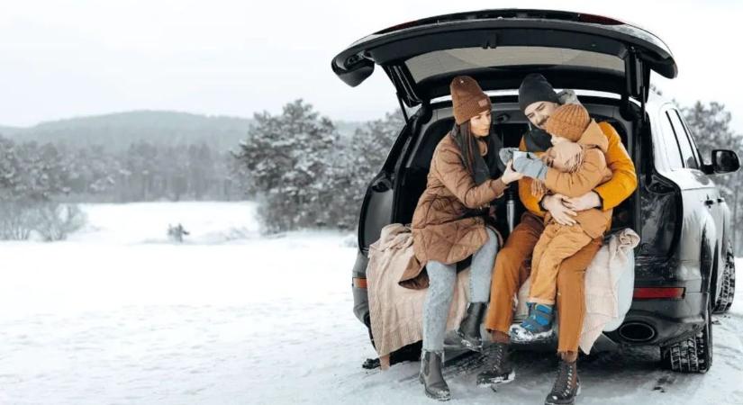 „Anya! Valaki ellopta a kerekedet és kicserélte másra!”