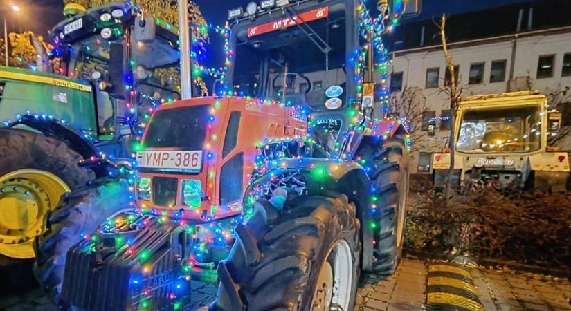 Traktorok, titokzatos kunyhók és fényár – ezek voltak a hét legfontosabb történései