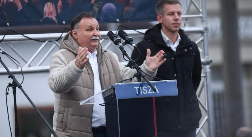 “Az nem a Fidesz, vagy Orbán Viktor pénze” – Magyar Péter petíciót indított Gajdos László mellett