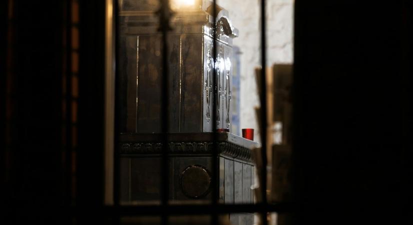 Figyelem, ezzel tilos fűteni, szétrobbanthatja a kályhát