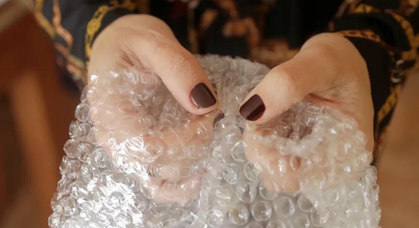 A buborékfólia eredetileg tapétának készült