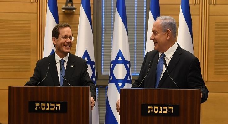 Kegyelmet kér a miniszterelnök az államfőtől