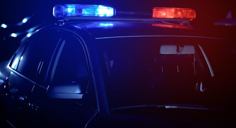 Döbbenetes balesetet okozott egy 90 éves sofőr – teljes sebességgel hajtott bele egy népszerű kávézóba