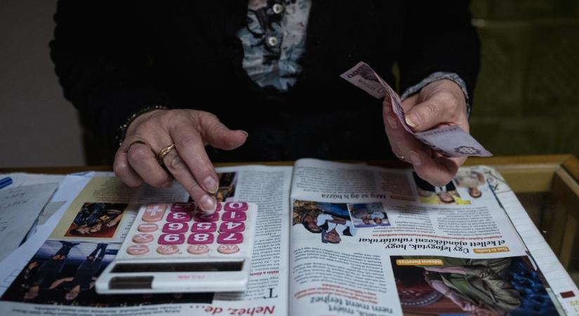 Választás előtti osztogatás: sikerülhet-e felpörgetni a pangó gazdaságot, vagy a tűzzel játszik a kormány?