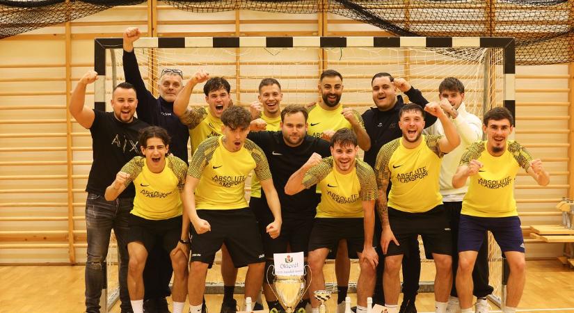 Új győztes köszönthettek a szezonnyitó teremtornán Bonyhádon (galéria)