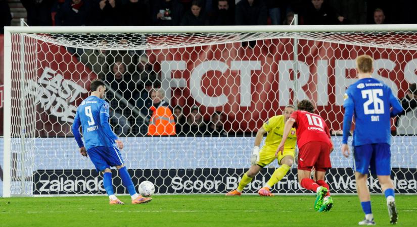 Ezt látnia kell: Troy Parrott elképesztően pocsék tizenegyesén röhög a fél világ