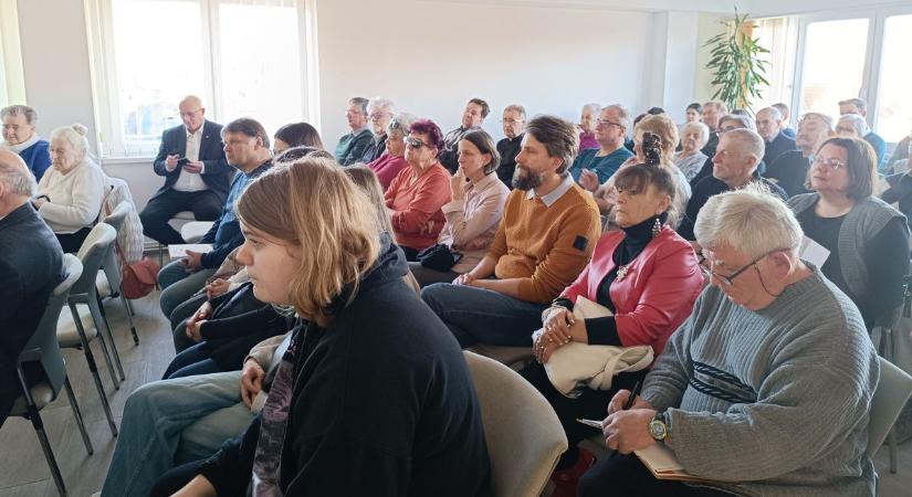 Konferencia a várossá válás évfordulóján