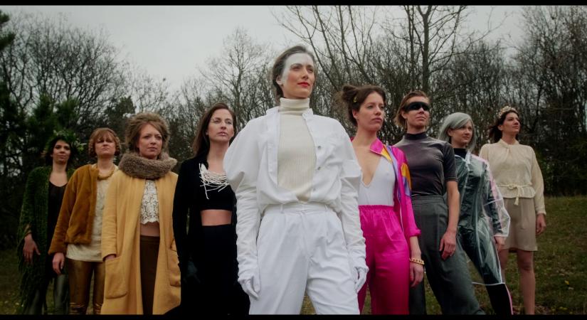 El kell hinni, hogy a művész akkor is dolgozik, ha nem fizetést, hanem feltétel nélküli alapjövedelmet kap