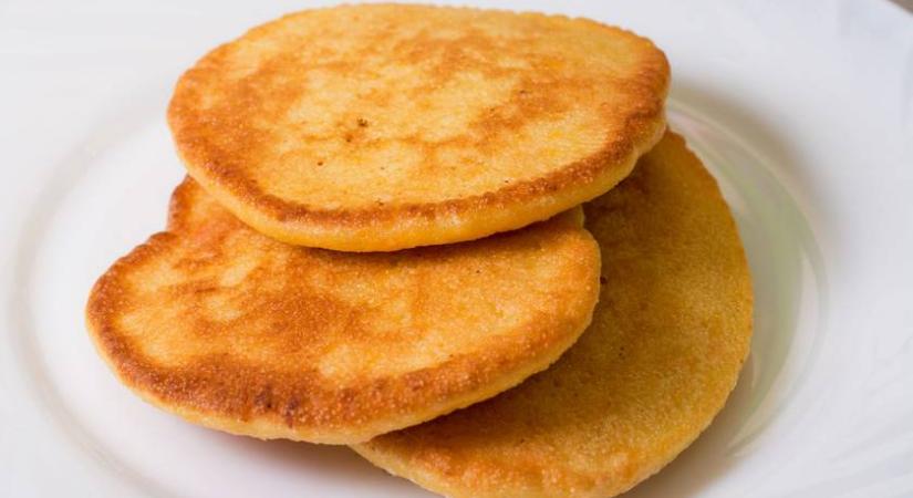 Filléres kukoricalepény forró vizes tésztából keverve: eredetileg is gluténmentes