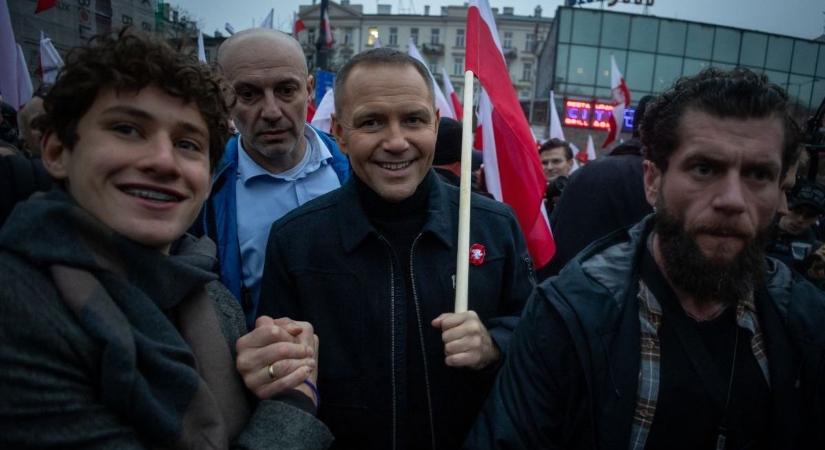 Bayer Zsolt nem kímélte a lengyeleket: „Úgy fog az elnök úr iderohangálni hozzánk, mint szarvas a jó kútra”