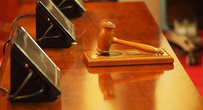 Három férfi ellen emeltek vádat az AHFSZ-ügyben – százmilliók tűntek el a szakszervezet számláiról