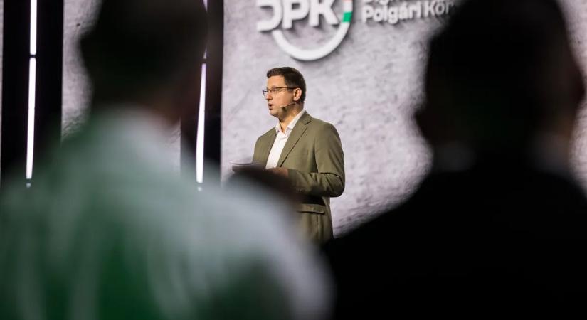 Gulyás Gergely: meghosszabbítottuk a Nemzeti Konzultációt