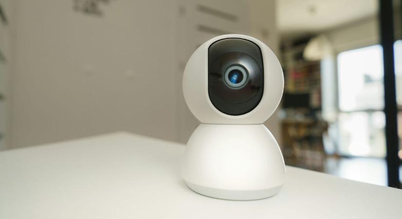 120 ezer otthoni kamerát törtek fel dél-koreai hackerek, majd szexuális tartalomként értékesítették a felvételeket