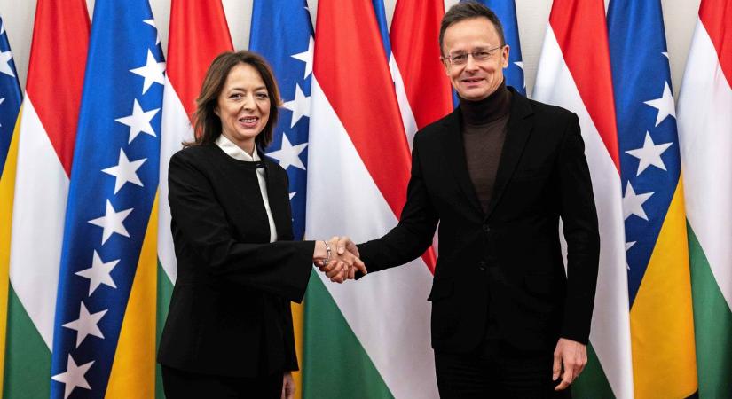 Szijjártó Péter komoly bejelentést tett a Balkánról