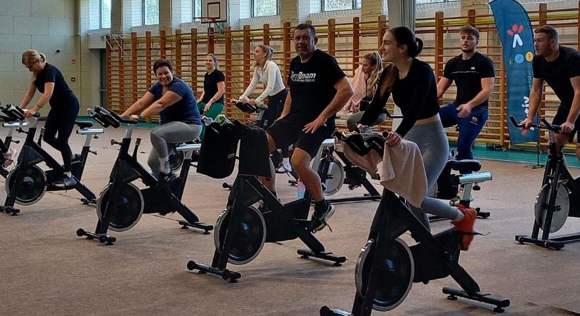 Minden várakozást felülmúlt ez a program – százan izzadtak együtt már délelőtt (videó)