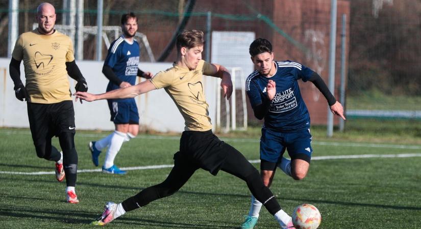 Vármegyei I.: rangadót nyert a Király, szomszédvári derbit a Szarvaskend - fotók