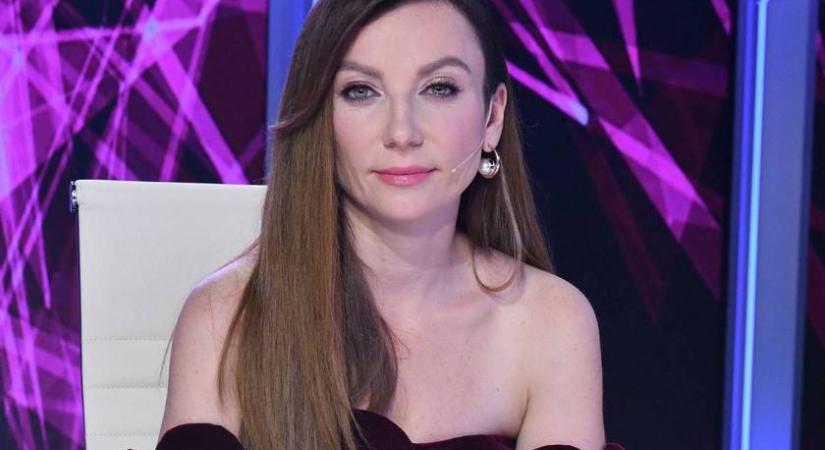 Rúzsa Magdi pizsamás hármasikreinél ma nincs édesebb: a 3 éves Keve, Zalán és Lujzi ilyen reggeli közben