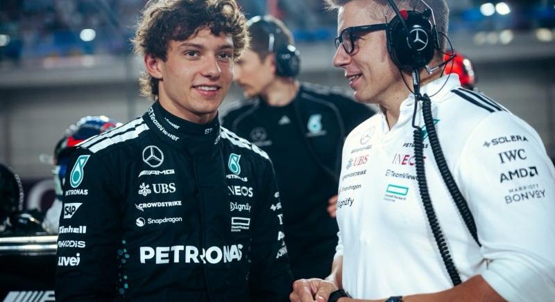 Mocskolódó üzenetek özöne zúdult Antonellire, elnézést kért Marko és a Red Bull