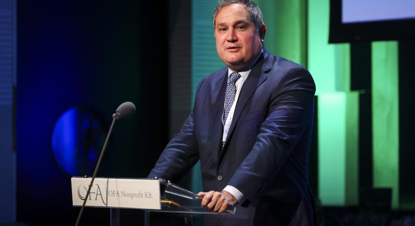 A fogyasztás élénkítésével ösztöni a gazdaságot a kormány