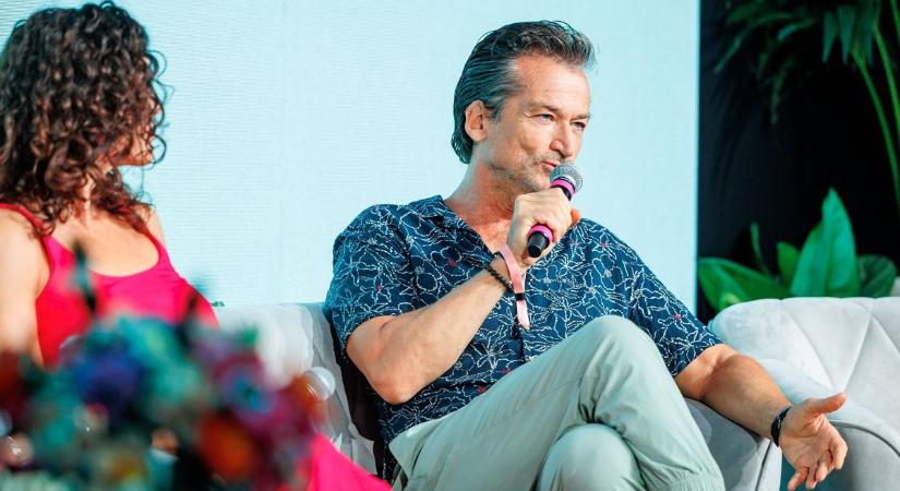 Bánki György pszichiáter a szeretetről tartott előadást Győrben