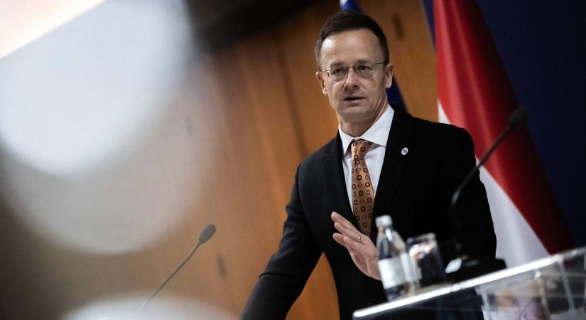 EU, Ukrajna, V4: kemény kérdéseket kapott Szijjártó a bizottságban