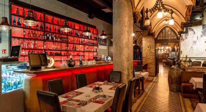 Újranyitott Budapest ikonikus étterme: élő történelem a Kígyó utcában