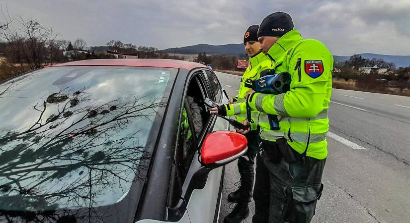 Ennyire még senki sem mert berúgva vezetni! Sokkoló számok a szondán