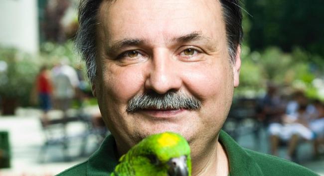 Magyar Péter bocsánatkérést követel Orbántól a nyíregyházi állatpark igazgatója elleni fideszes támadás miatt