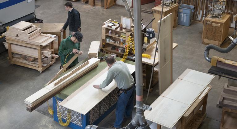 A kormányt is meglepte a roham, repkednek a százmilliárdok