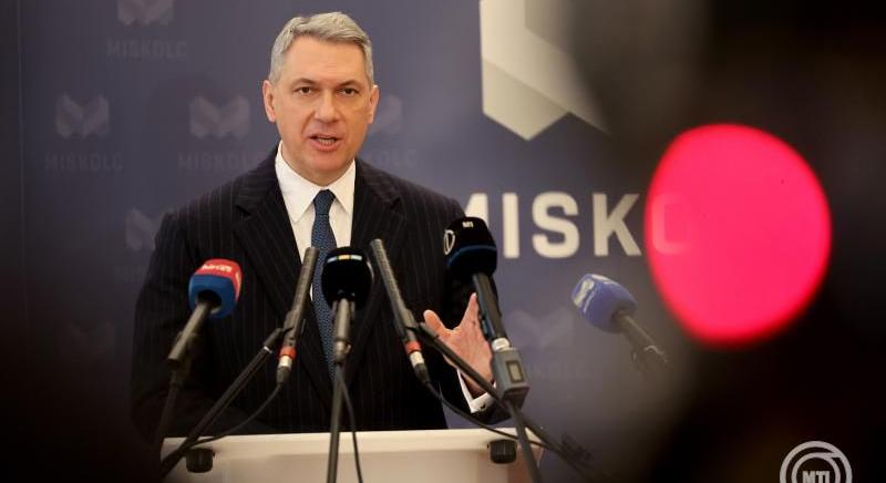 Az összes állami beruházásnál vizsgálatot rendeltek el