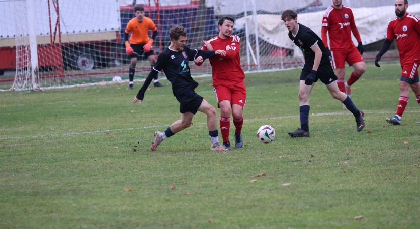 Mezőfalván tarolt az Ikarus, tragikus adonyi eredmény – galériával